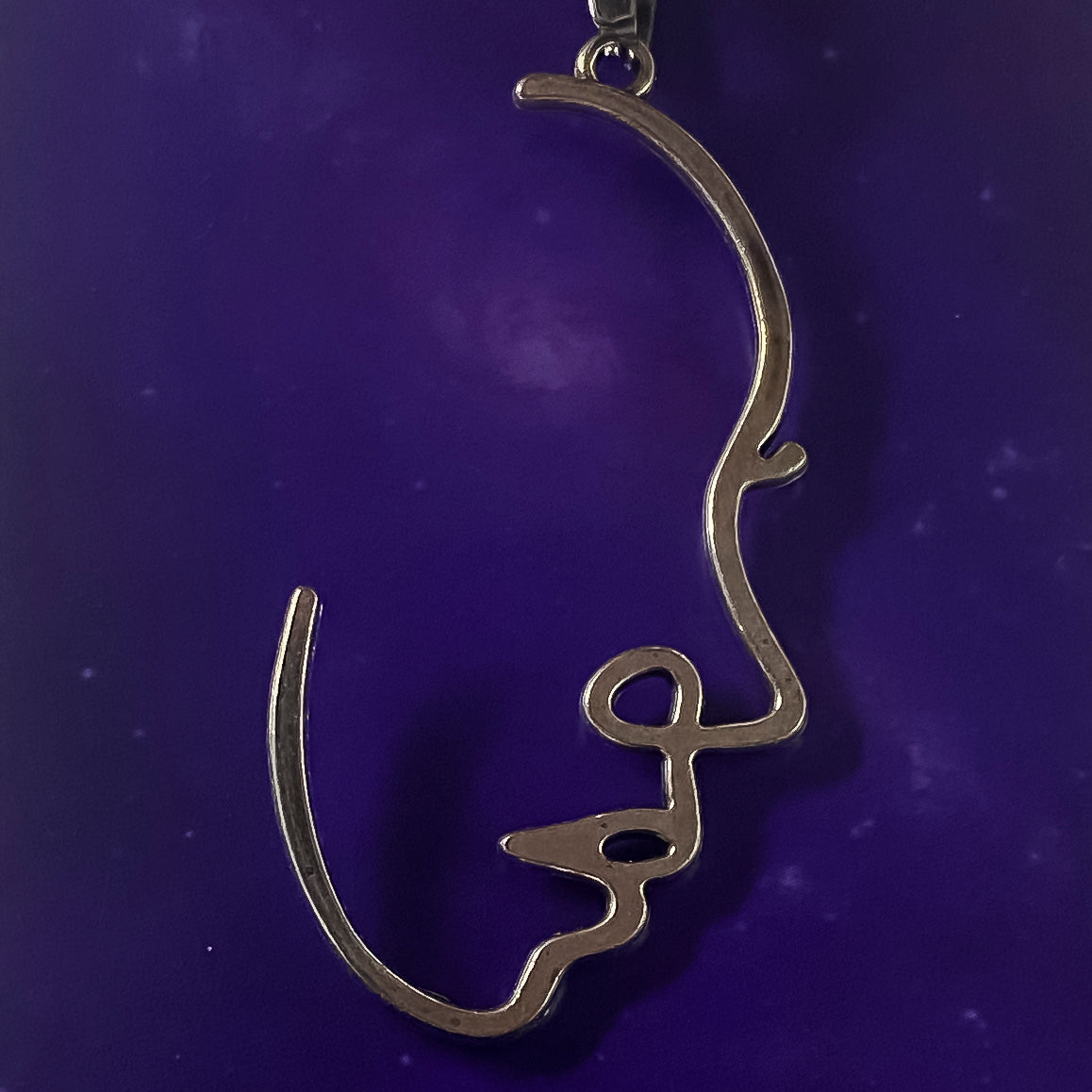 Facial Silhouette Necklace - 1