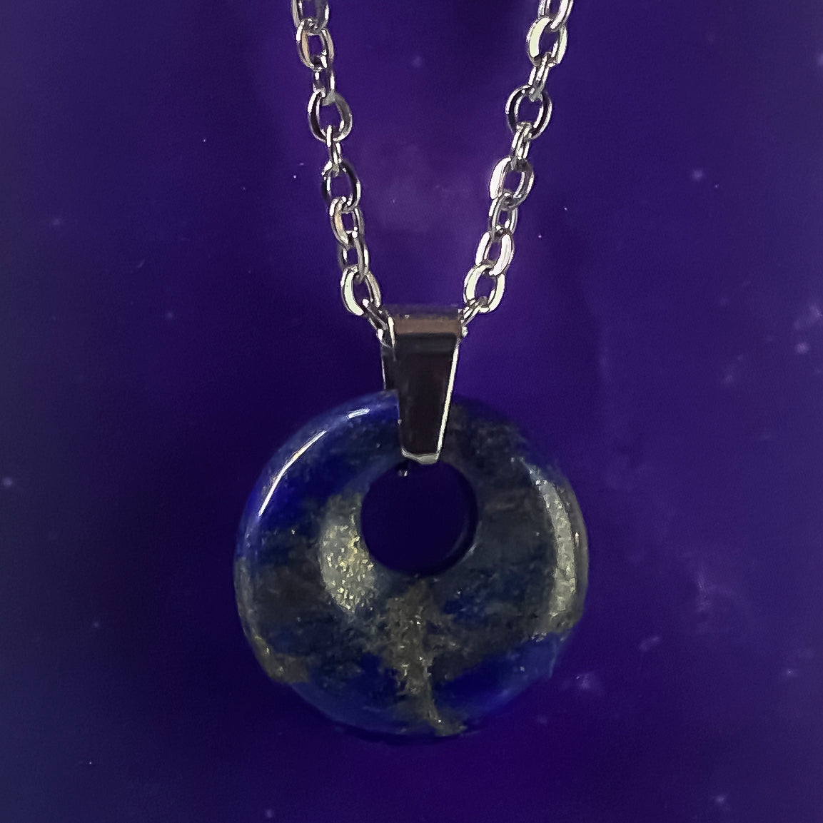 Crystal Hoop Necklace.- 2