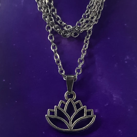 Medium Lotus Necklace