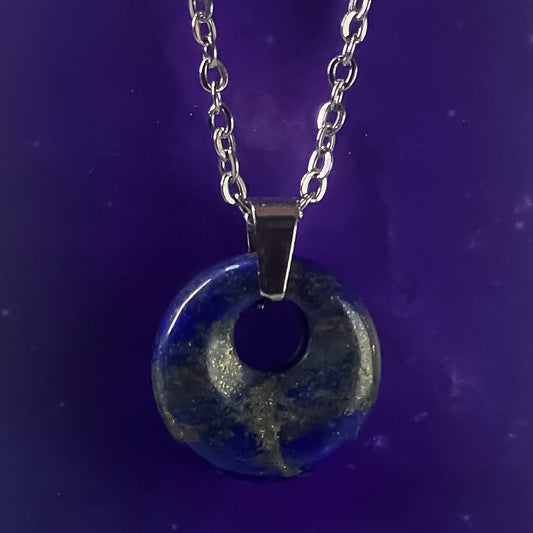 Crystal Hoop Necklace.- 2